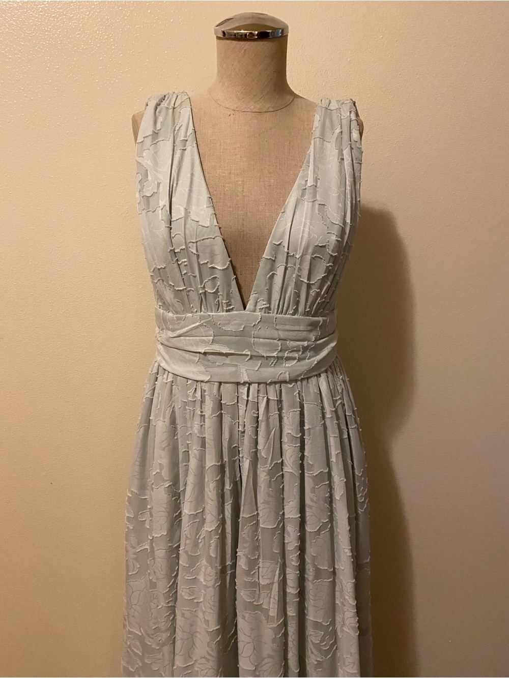 Lulus Sage Green sweet, sophistication burnout floral maxi dress size medium